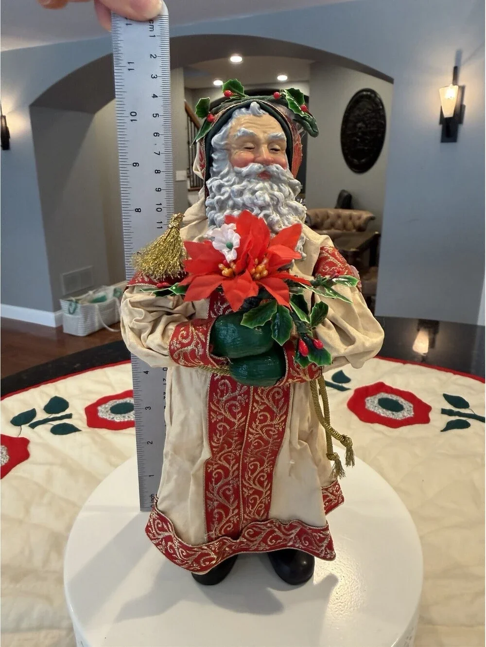 Vtg 1992 Possible Dreams Clothique Santa W/Poinsettas 10.5” Tall